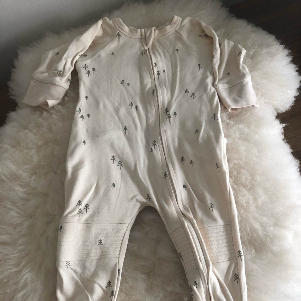 Goumi Baby Jammies Size 6-12 months
